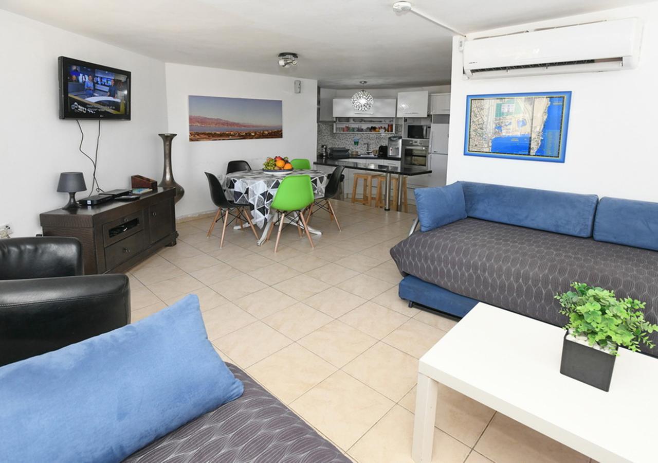 Avi'S Suites Eilat Extérieur photo